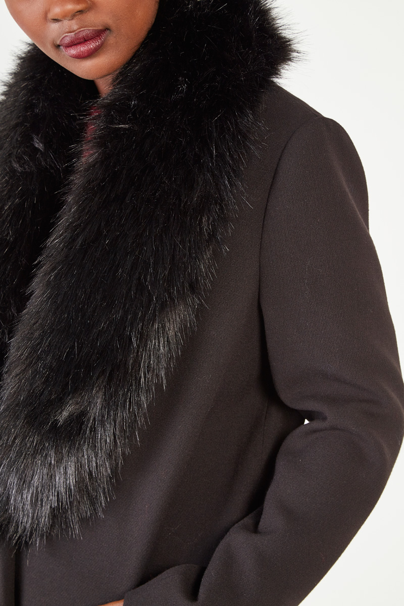 Manteau long noir en fourrure synthétique #collectionIRL, Showroomprivé