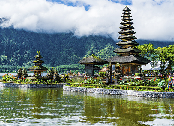 #VoyagezChezVous : rencontre avec Bali et ses emblématiques rizières
